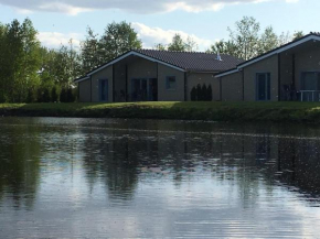Отель Ferienhaus am See (15m)  Твист